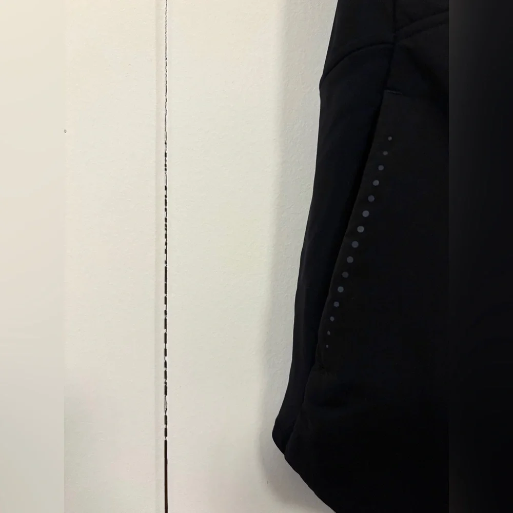 Brand New NWT LuluLemon Primaloft Black Another Mile Vest - Size 4